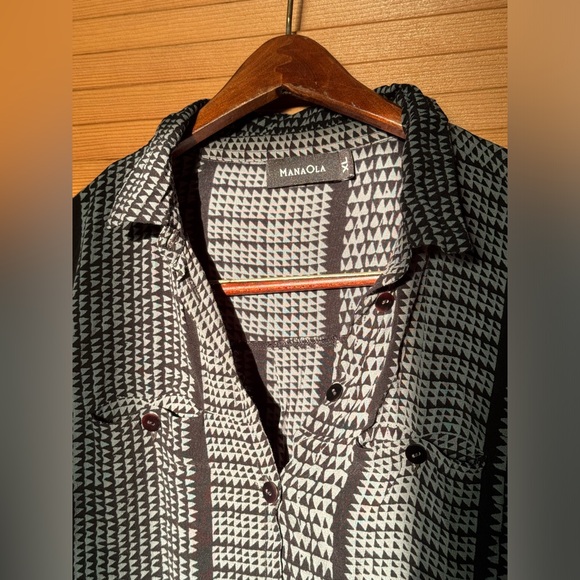 Manaola Aloha Wear - Picture 2 of 2